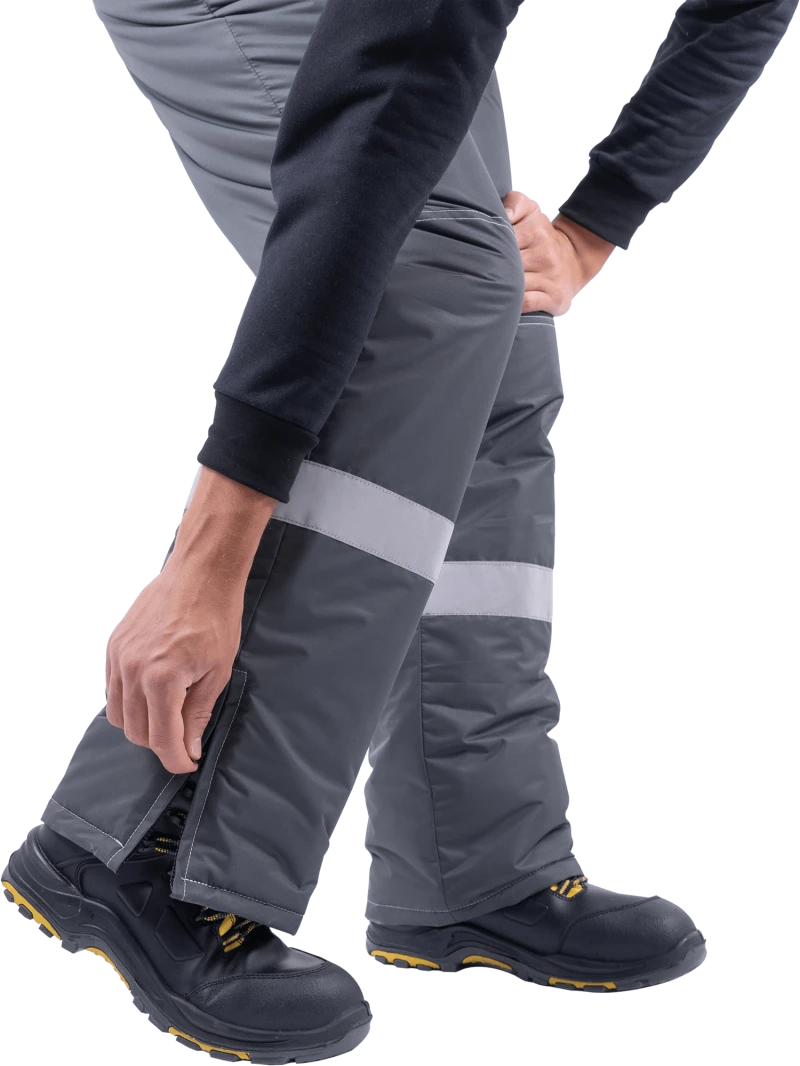 Костюм мужской ЕНИСЕЙ от пониженных температур воздуха и ветра, механических воздействий и ОПЗ (куртка, полукомбинезон), серый/красный Кос 689