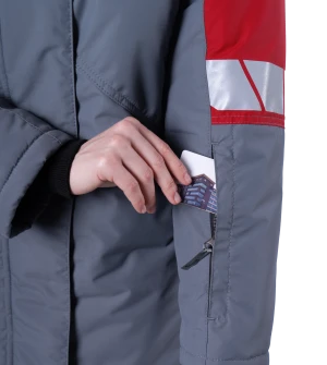 Куртка женская ХАЙ-ТЕК SAFETY от пониженных температур воздуха и ветра, механических воздействий и ОПЗ, серый/красный/черный Кур 237