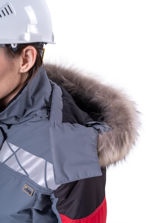 Куртка женская ХАЙ-ТЕК SAFETY от пониженных температур воздуха и ветра, механических воздействий и ОПЗ, серый/красный/черный Кур 237